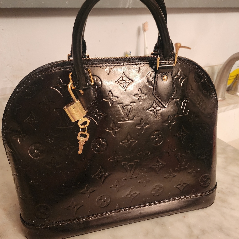 Louis Vuitton Alma PM Bag Black